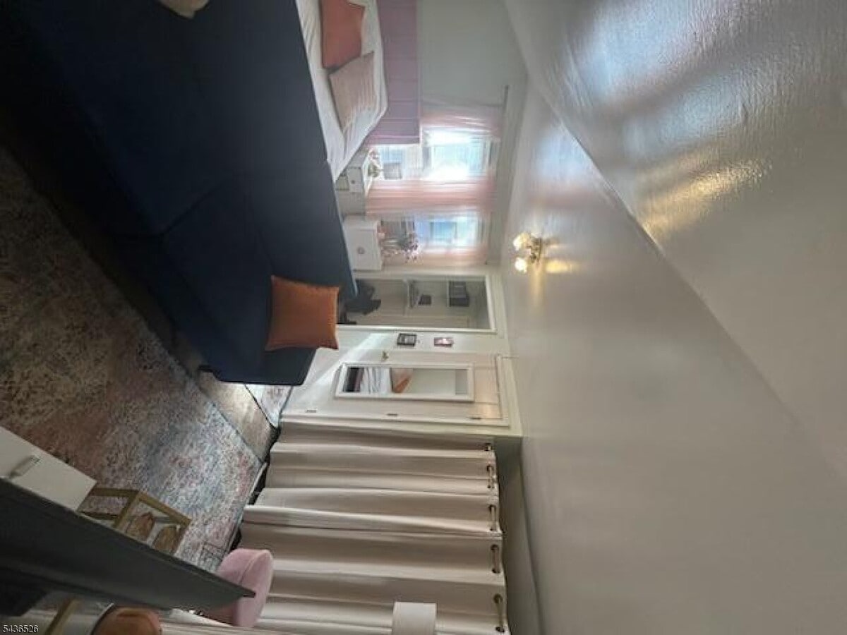 Photo - 217 Ward Pl