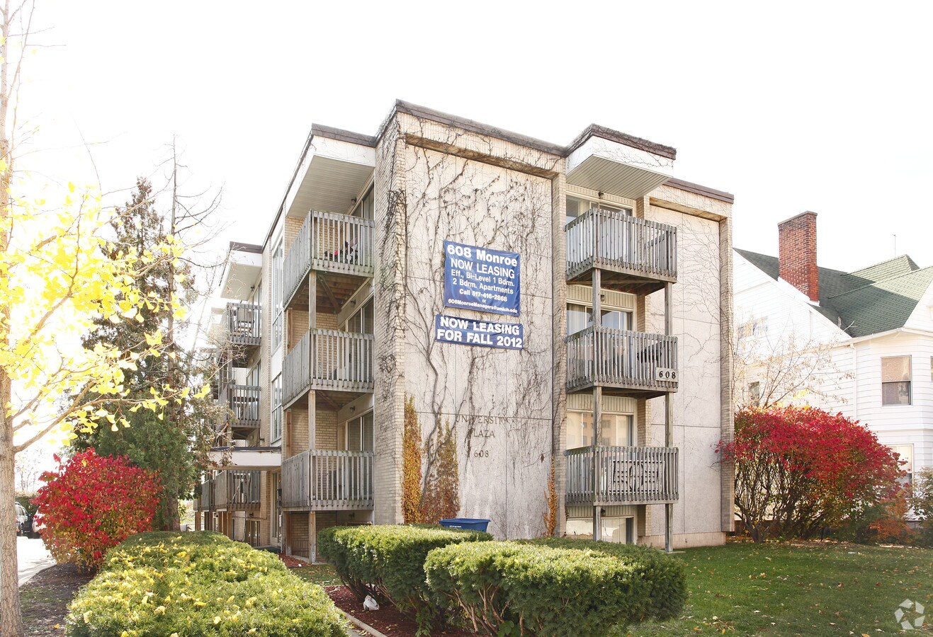 Photo - University Plaza Apartments