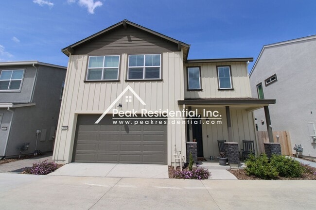 Building Photo - New 3bd/2.5ba Folsom Home with 2 Car Garage