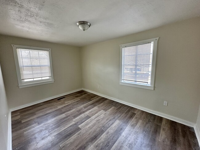 Photo - 1303 9th Ave