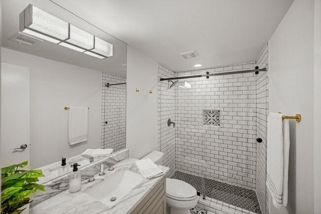 Photo - 2602 Washington Ave Unit A1