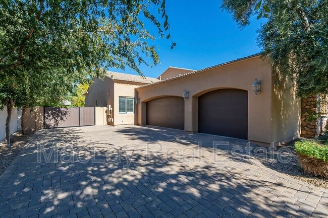 Photo - 2720 E Jade Pl