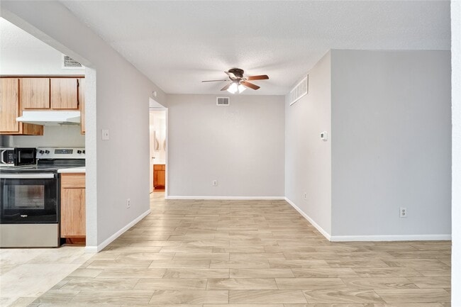 Photo - 2800 Jeanetta St Unit 2805