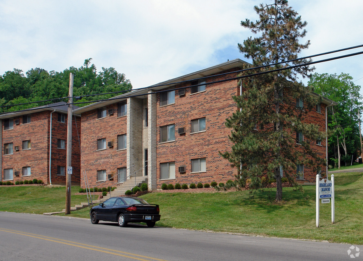 Highland Manor - Highland Manor Apartments