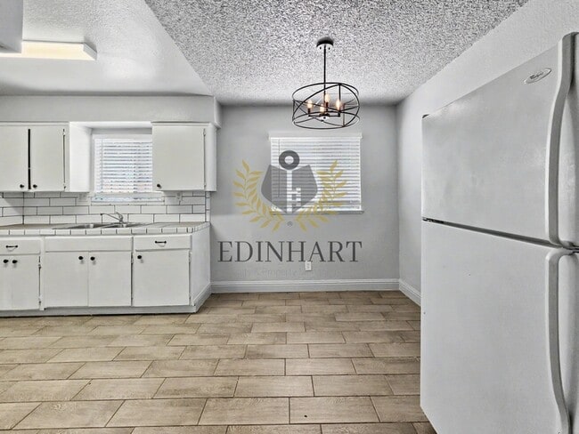 Photo - 3948 E Woodward Ave