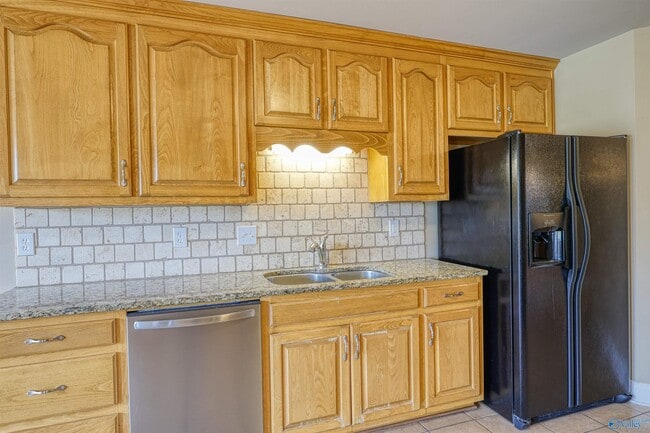 Photo - 105 Glenfield Ct