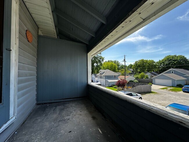 Photo - 337 N Maple Ave Unidad 2