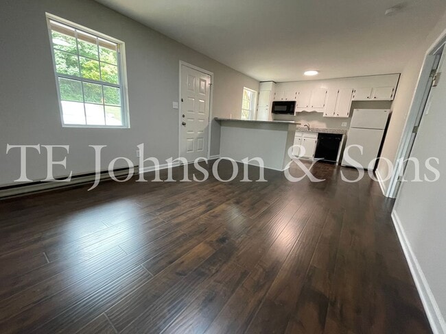 Photo - Newly Renovated 1 Bedroom Near Easton Park! Unidad 2813 A
