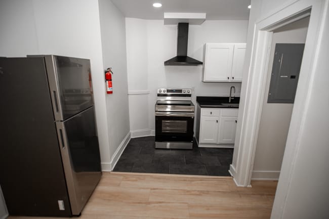 Building Photo - 1388 W 83rd St