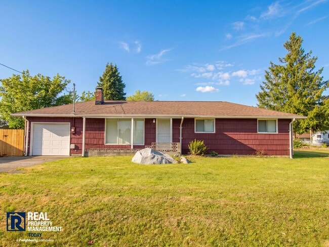 Building Photo - Charming Tacoma Home with Huge Fenced Yard, Garage & Hardwood Floors