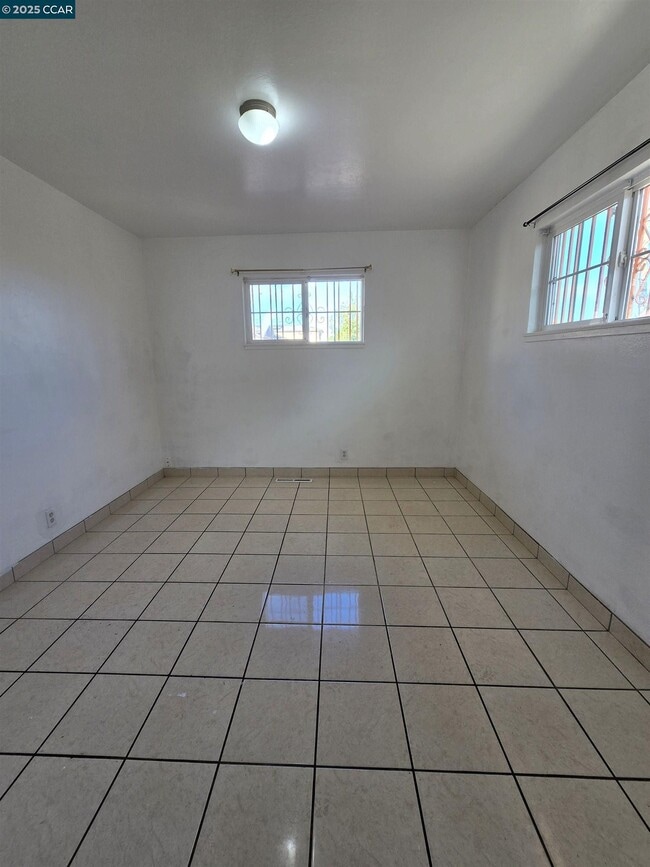 Photo - 2849 Rheem Ave