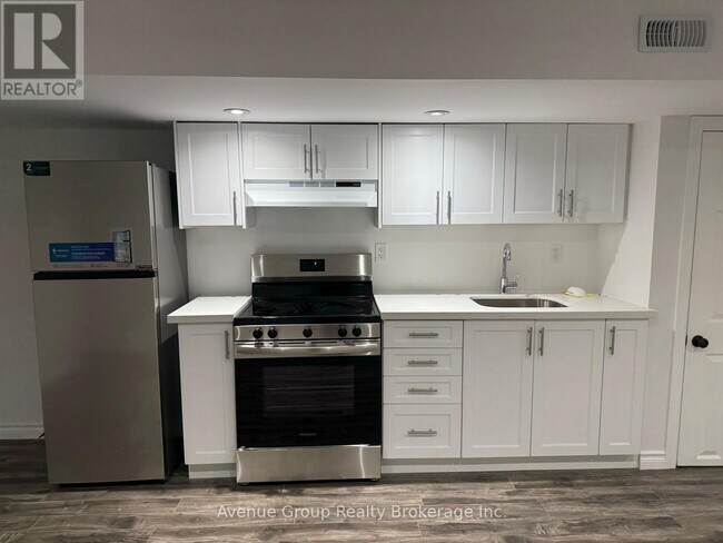 Photo - 193 Rouge River Dr