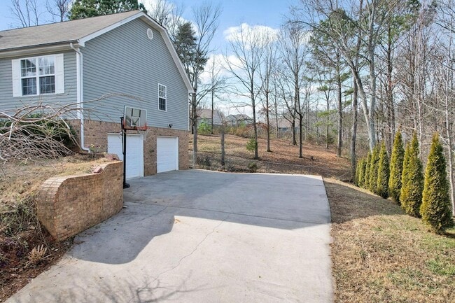 Photo - 217 Home Pl Ct SE