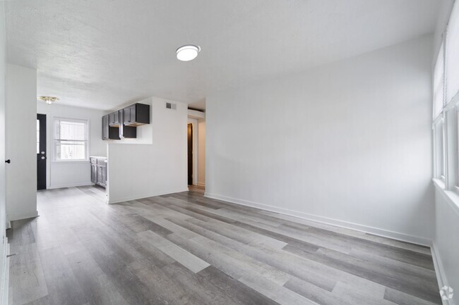 Building Photo - Now Pre-leasing: 4BR Townhouses in Scenic ...