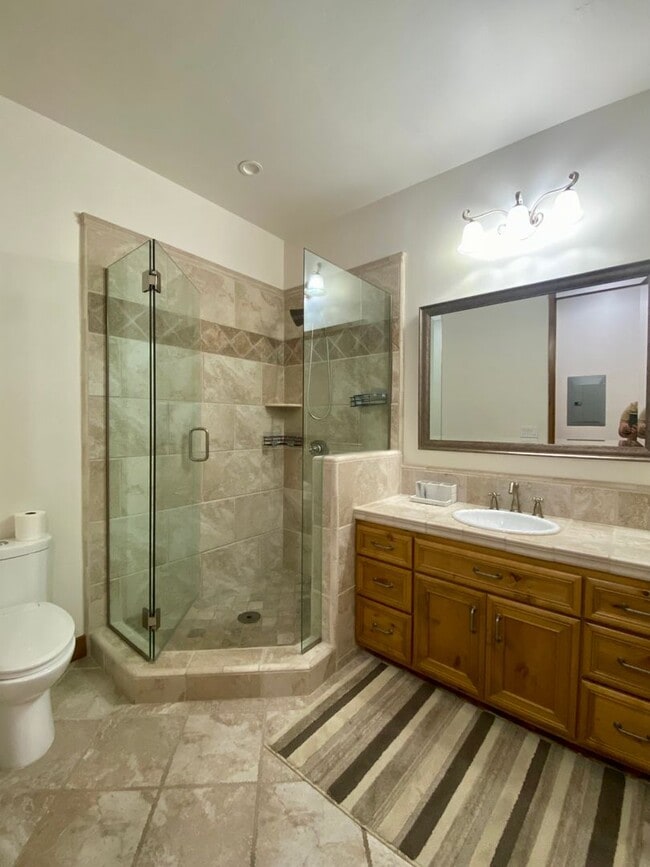 Photo - Lower-Level unit with 2 Bedrooms and 2 Bathrooms