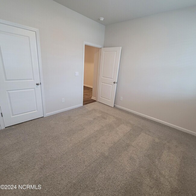 Photo - 7120 Foxhollow Ln