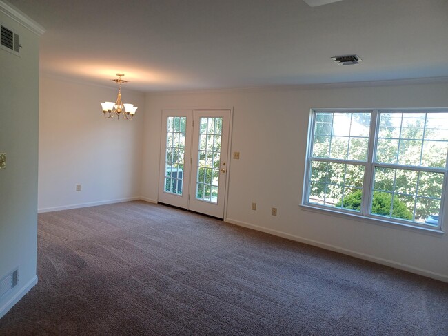 Photo - 1902 Daybreak Circle