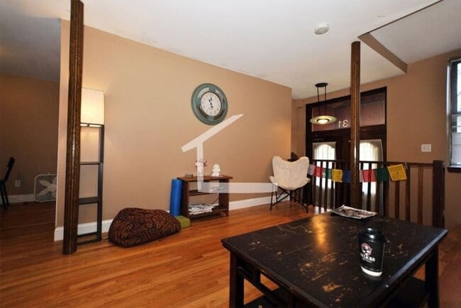 Photo - Gorgeous three bedroom, private entrance, Large bedrooms