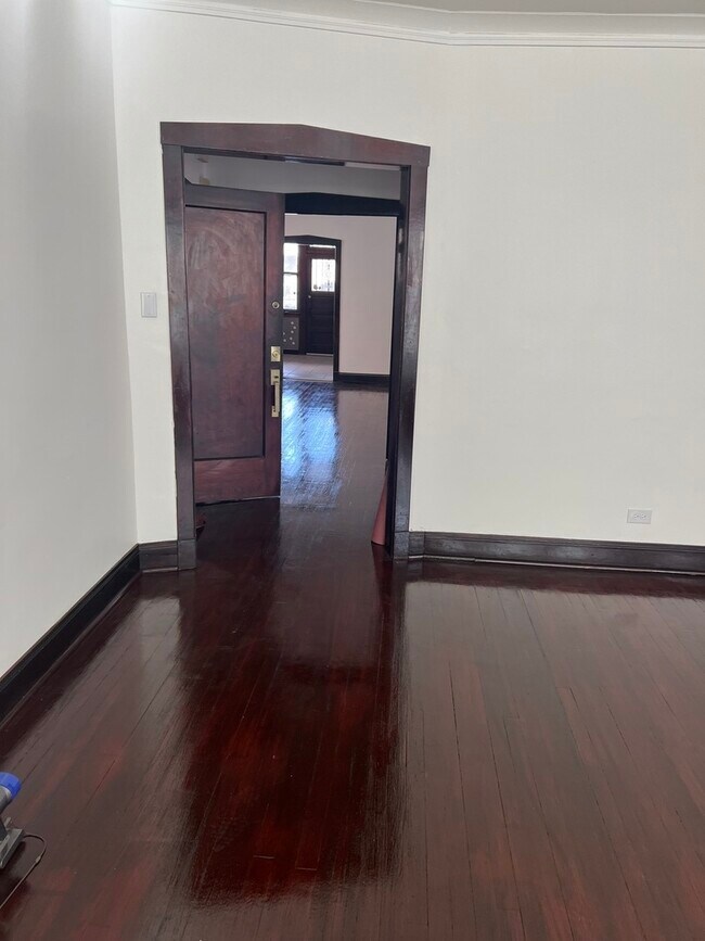 Photo - 8139 S Peoria St Unidad 2