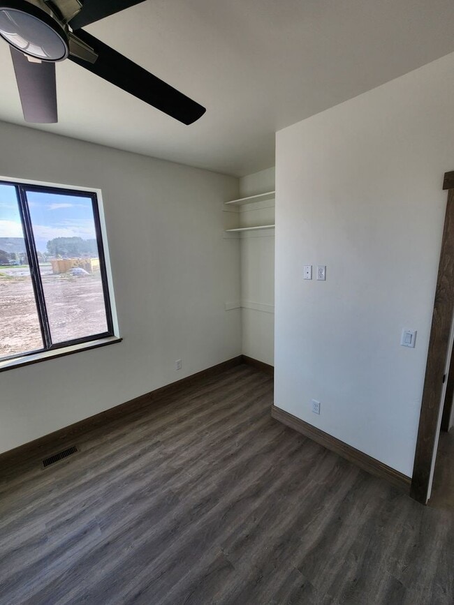 Photo - K215LI Unidad ADU