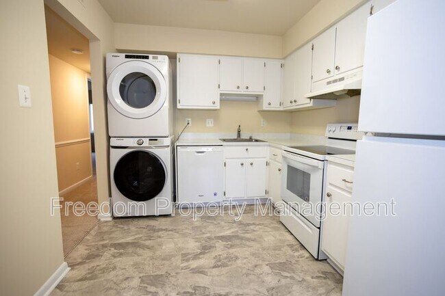 Photo - 10629 Provincial Dr