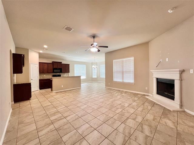 Photo - 215 Clark Dr