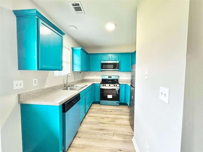 Photo - 736 Wheel House Ln