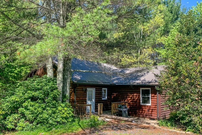 111 Laurel Oak Ct