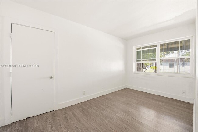 Photo - 7410 NW Miami Pl Unit 7414