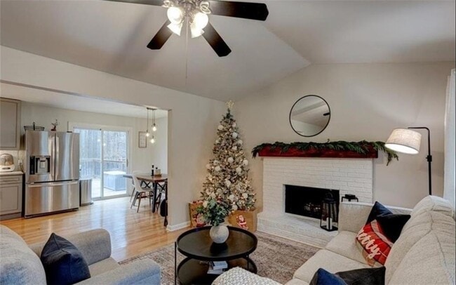 Photo - 1201 Holly Hills Dr SW