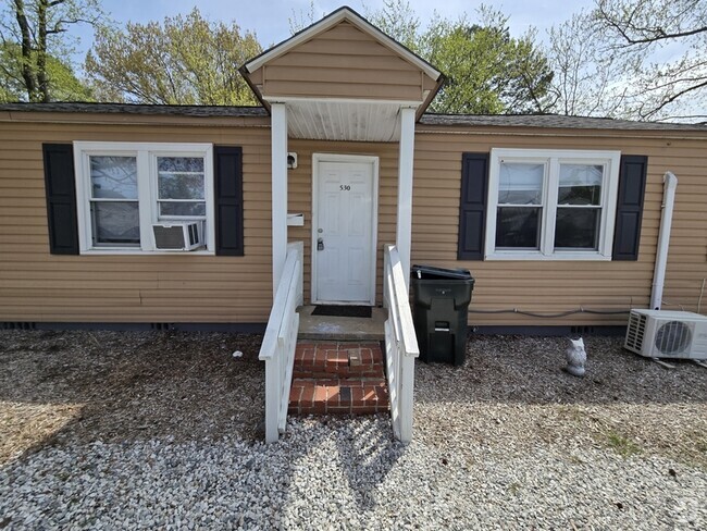Building Photo - 530 Bellwood Rd Rental