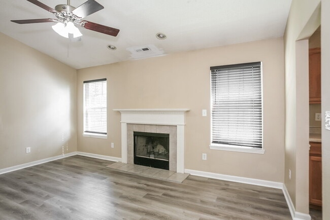 Photo - 9743 Centennial Ct