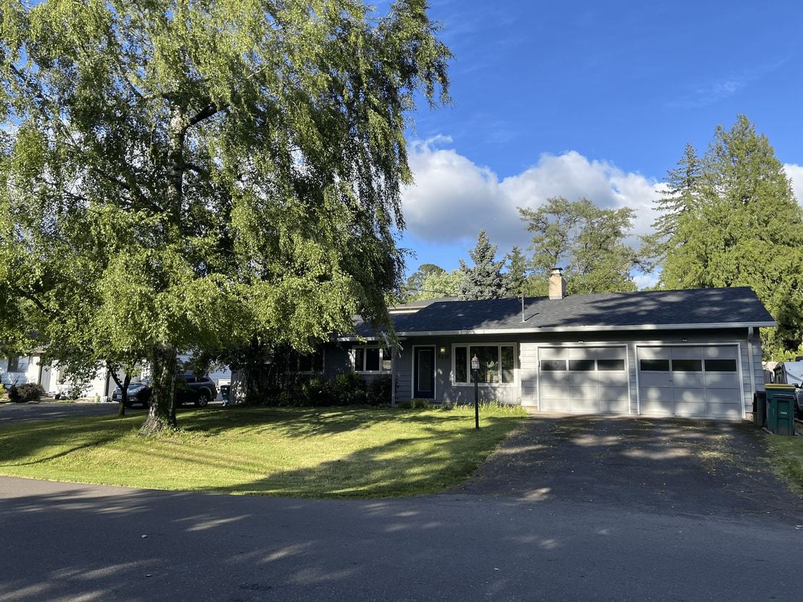 Photo - 9210 SW 74th Ave (Tigard, OR)