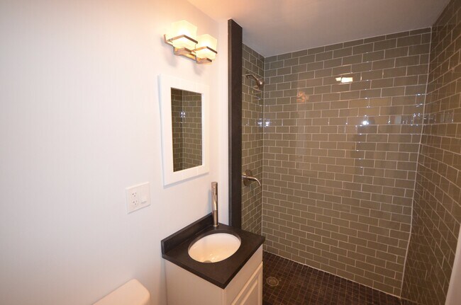 Photo - 22 Chelsea St Unidad 3