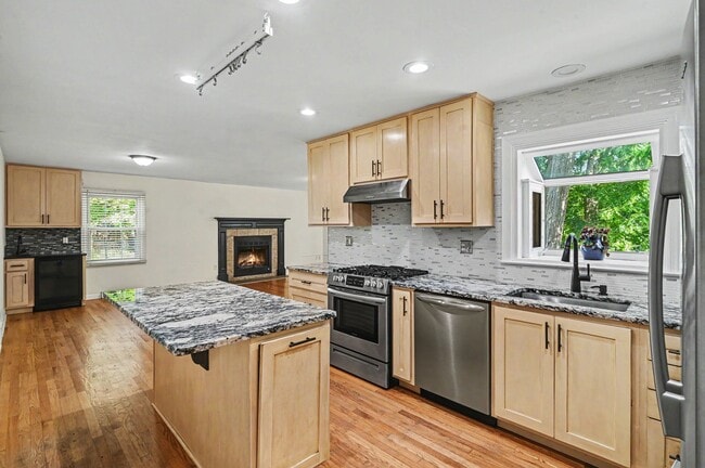 Photo - 6951 Copperglow Ct