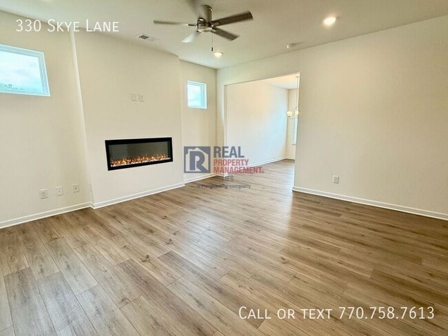 Photo - 330 Skye Ln