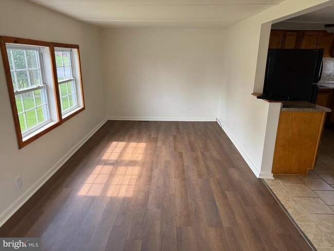 Photo - 408 Williamson Rd