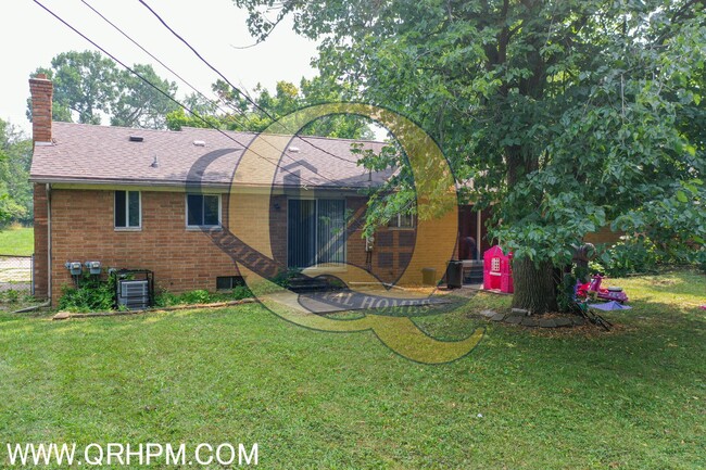 Photo - Available Now! Carmen Ainsworth Schools - Water included - SIDE BY SIDE DUPLEX