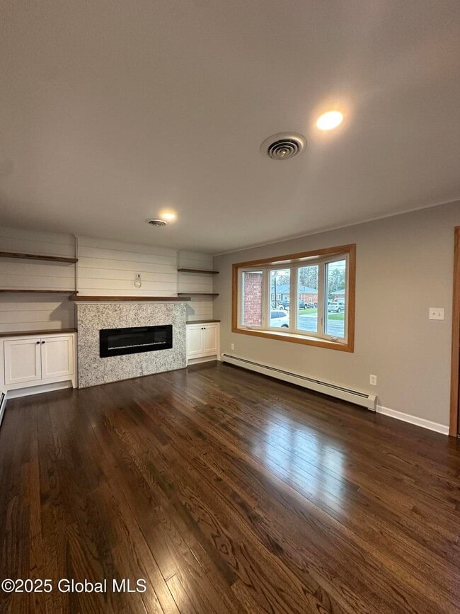 Photo - 11 Campagna Dr