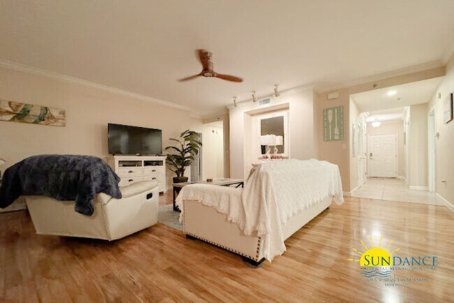 Photo - Stunning Furnished Indianola on the Water ... Unidad 202