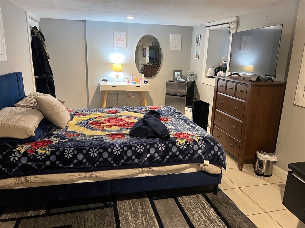 Photo - 170 Beach St