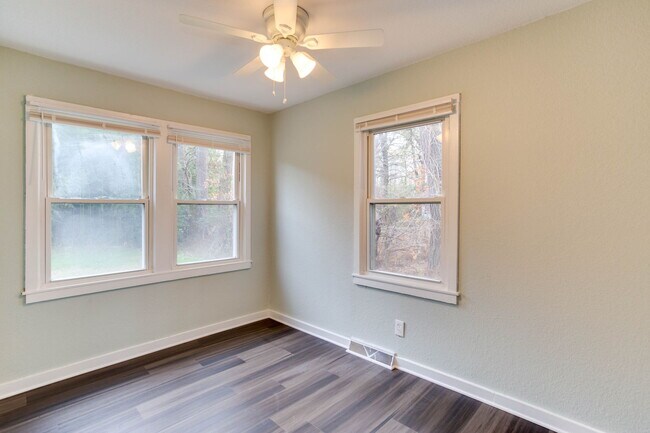 Photo - 2221 Long Ridge Rd