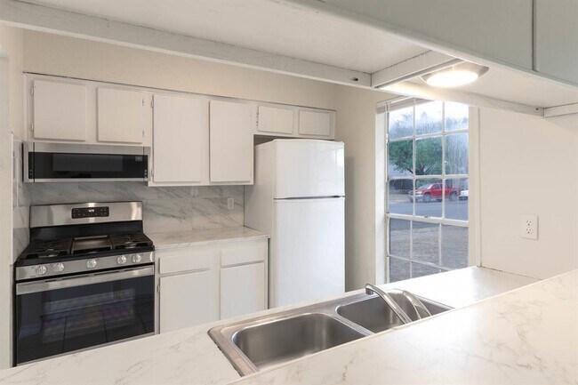 Photo - 1915 Prairie Knoll Ct
