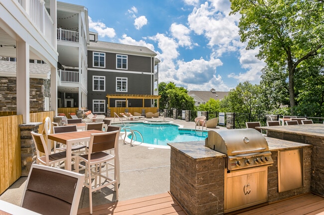 The Club at Waters Edge (Luxury Apartments)