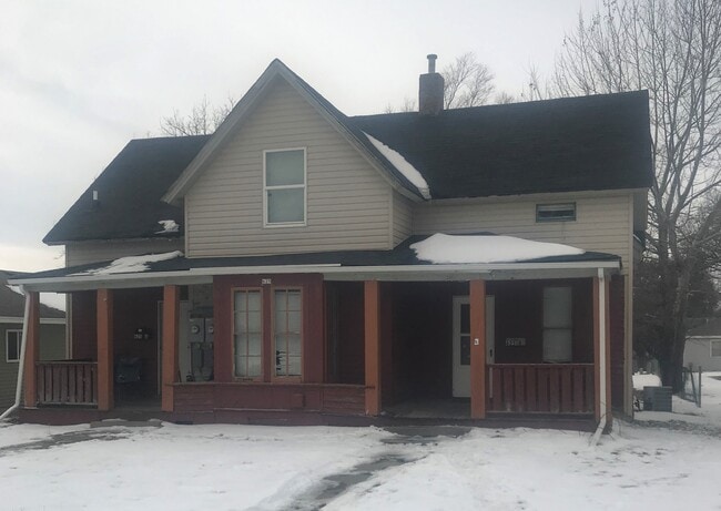 Foto frontal - 625 14th Ave