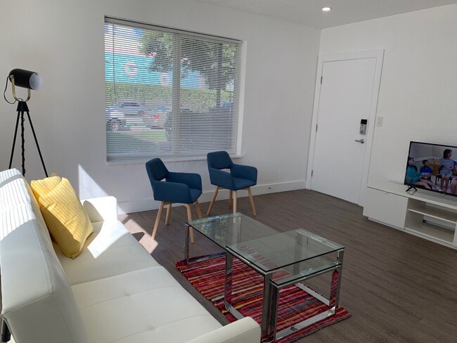Living room - 7431 Dickens Ave Unit #2