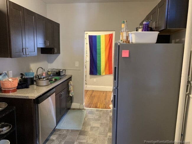 Photo - 170 Kelton St Unidad 2