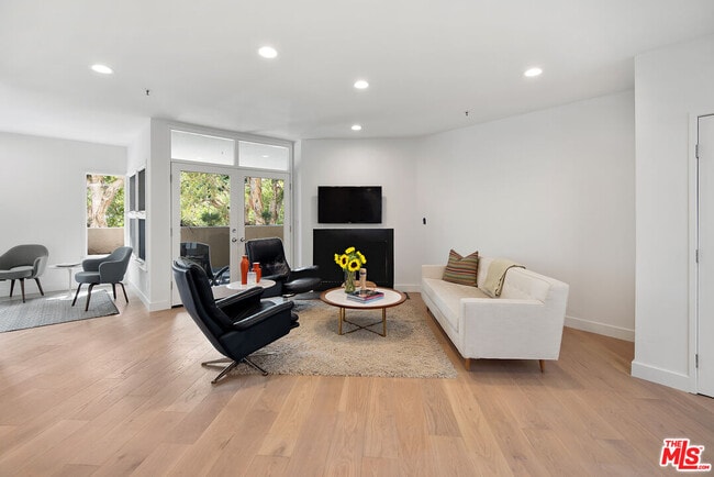 Photo - 2913 3rd St Unit 101