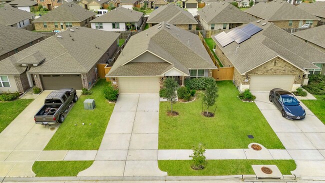 Photo - Beautiful just remodeled from top to botto...