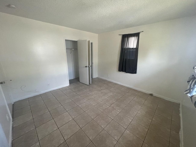 Building Photo - 1649 W 26th St Rental